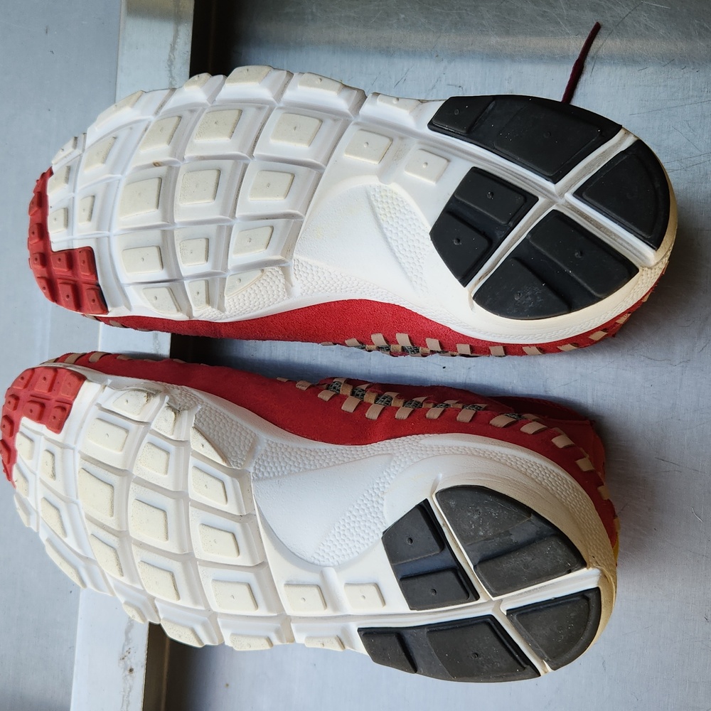 NIKE Air Footscape Woven Chuka Knit Red Suede Sneakers Size 11. - Picture 6 of 11
